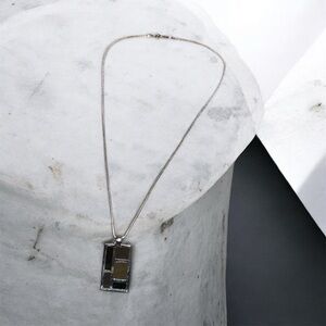 Chic Silver Rectangular Pendant Necklace